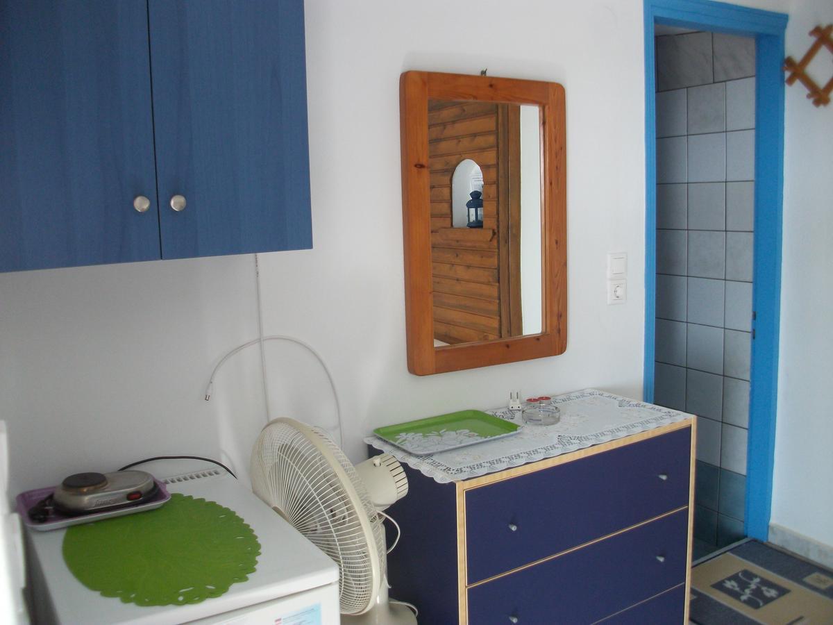 Floras Rooms And Studios Anafi Extérieur photo