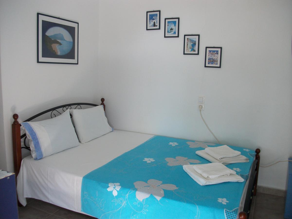 Floras Rooms And Studios Anafi Extérieur photo